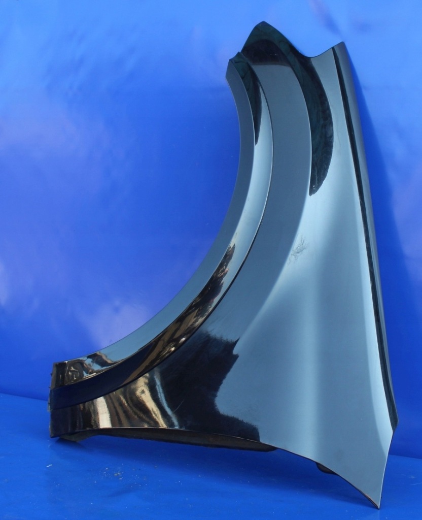 Крыло перед передний левый + накладка молдинг amg mercedes w164 ml цвет 197 Цена