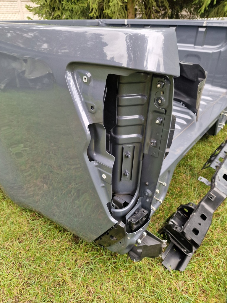 фото №10, Isuzu d max dmax 2023 2024 2025 кузов піддон борт крила задня кришка багажника лампа