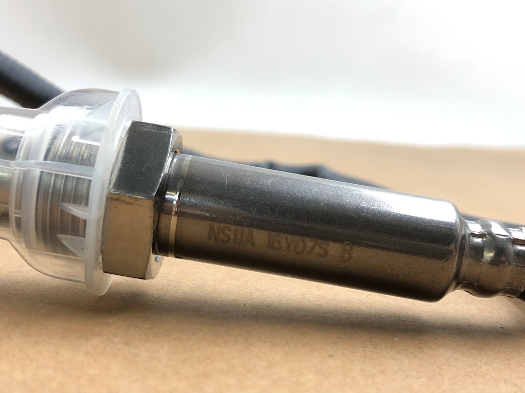 фото №8, Шланг датчик nox азоту штекер 11787587129 do bmw 1 3 5 6 scania man daf