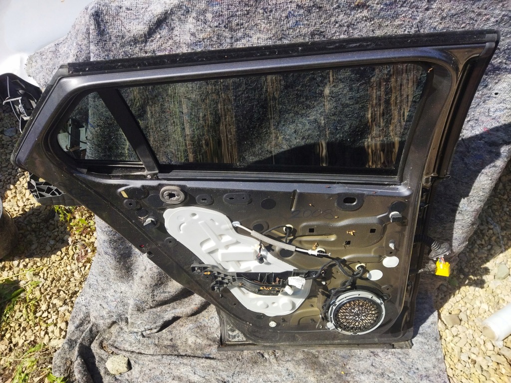 фото №8, Двері лівий задня peugeot 2008 ii