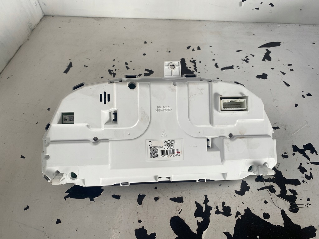 фото №7, Mitsubishi outlander iii phev счетчик приборы 8100c839