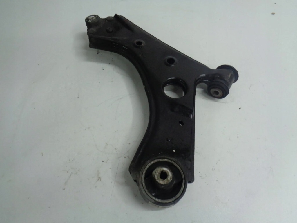 Купить Fiat doblo ii рестайлинг  15-22r рычаг правый перед