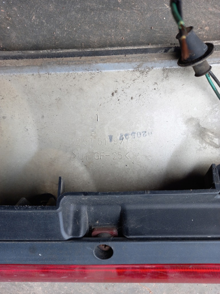 Спойлер mazda 323f 02r 2d Оригинал