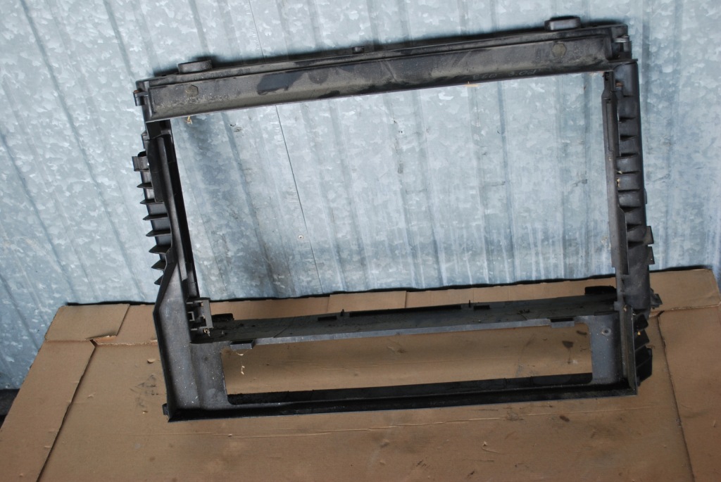 фото №1, Корпус радиатор bmw e60 3.0d 7805598