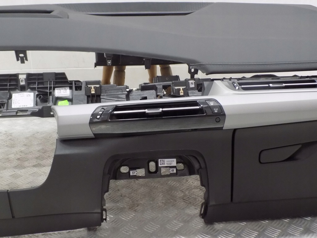 фото №7, Bmw 2 u06 панель приладів консоль оригінал nieregenerowana