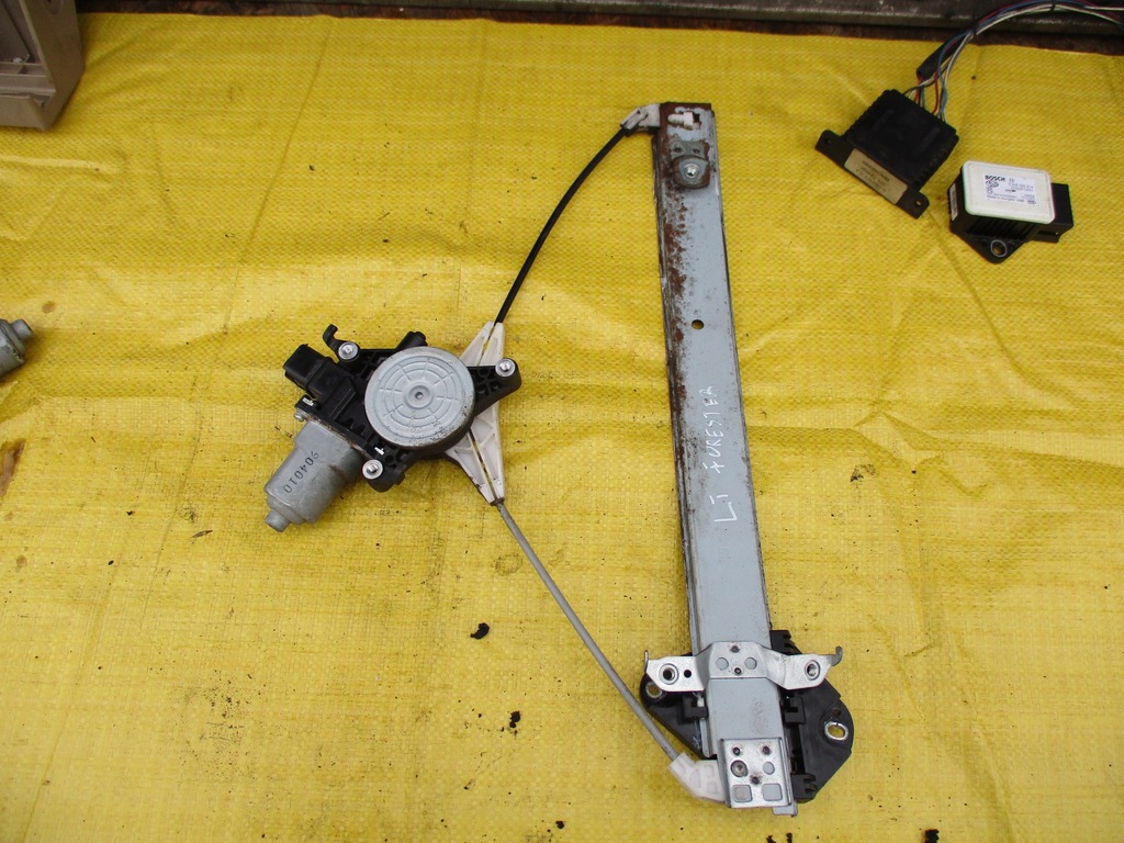 фото №1, Subaru forester iii подъемник стекло левый задняя