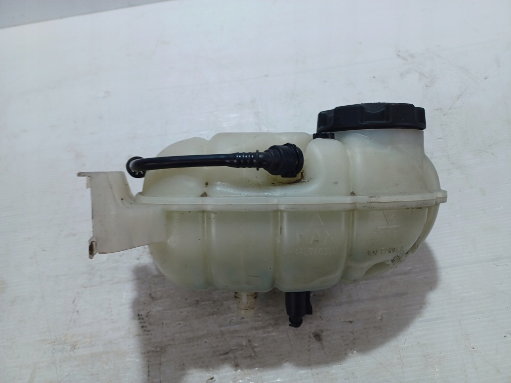 Bmw f20 f30 бак розширювальний 7609468 Київ