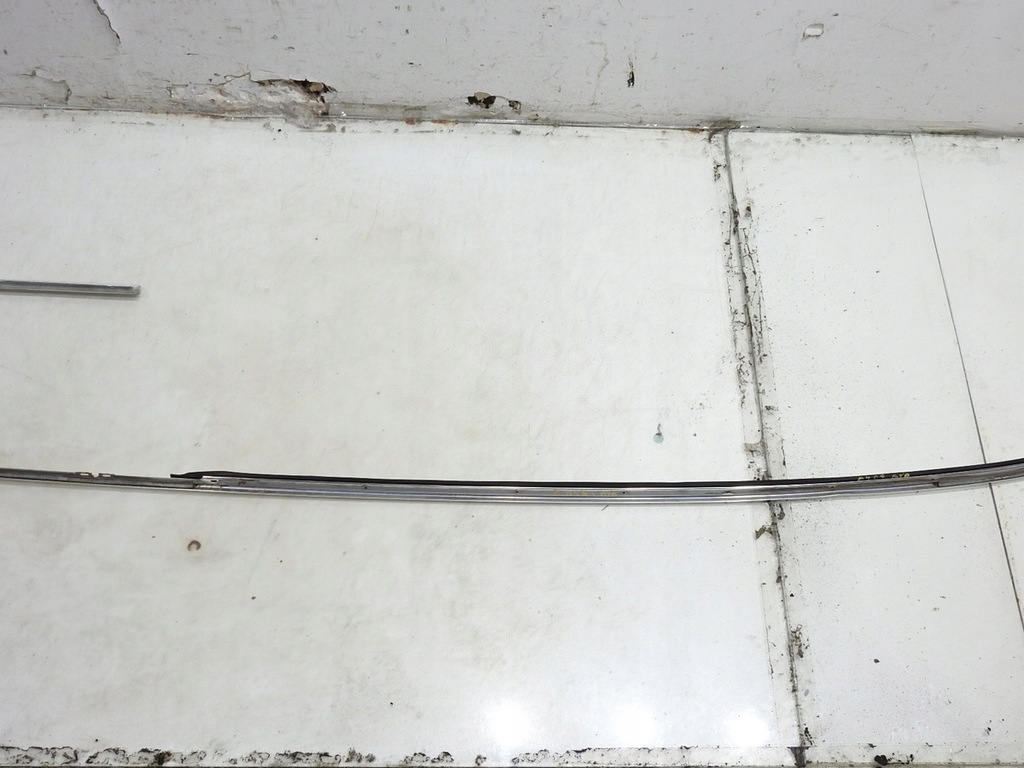 фото №7, Молдинг кузовная правая audi a4 b7 avant