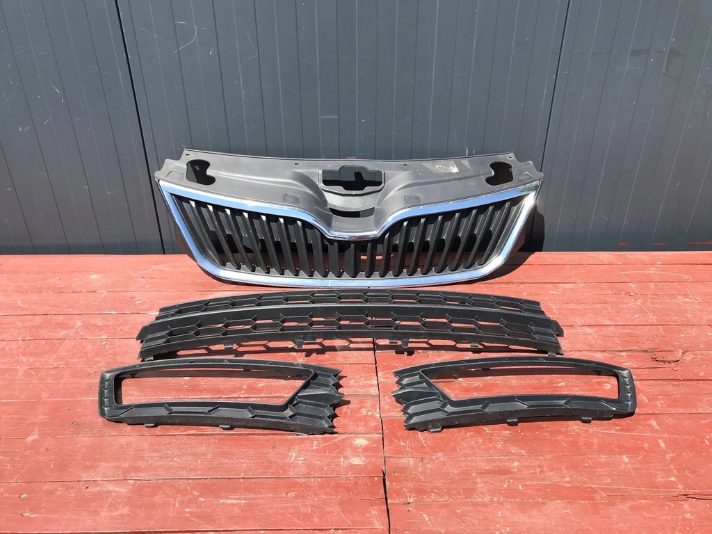 фото №1, Решітка радіатора решітка skoda rapid 2012-