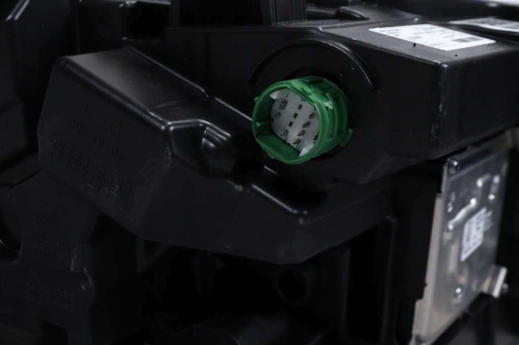 Фара лівий перед alfa romeo junior milano 24- full led нова Ціна