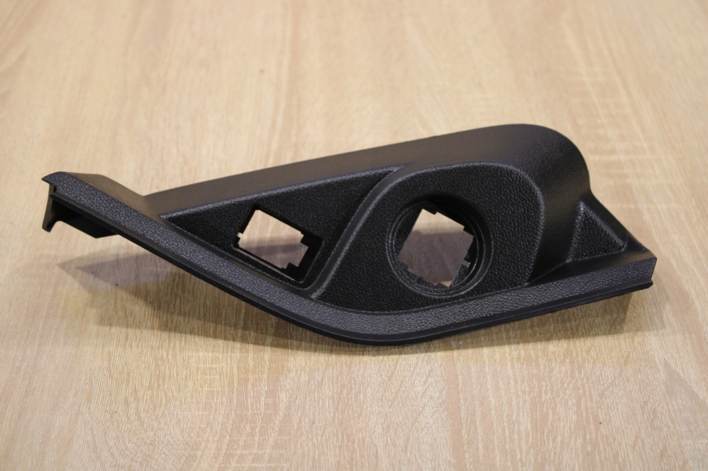 фото №1, Накладка защита консоли панели правый перед opel cascada