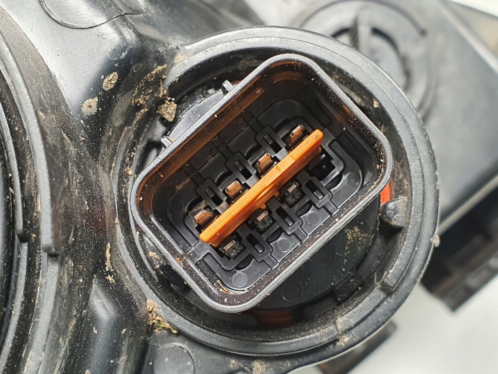 фото №6, Лампа левая передняя перед hyundai genesis coupe eu