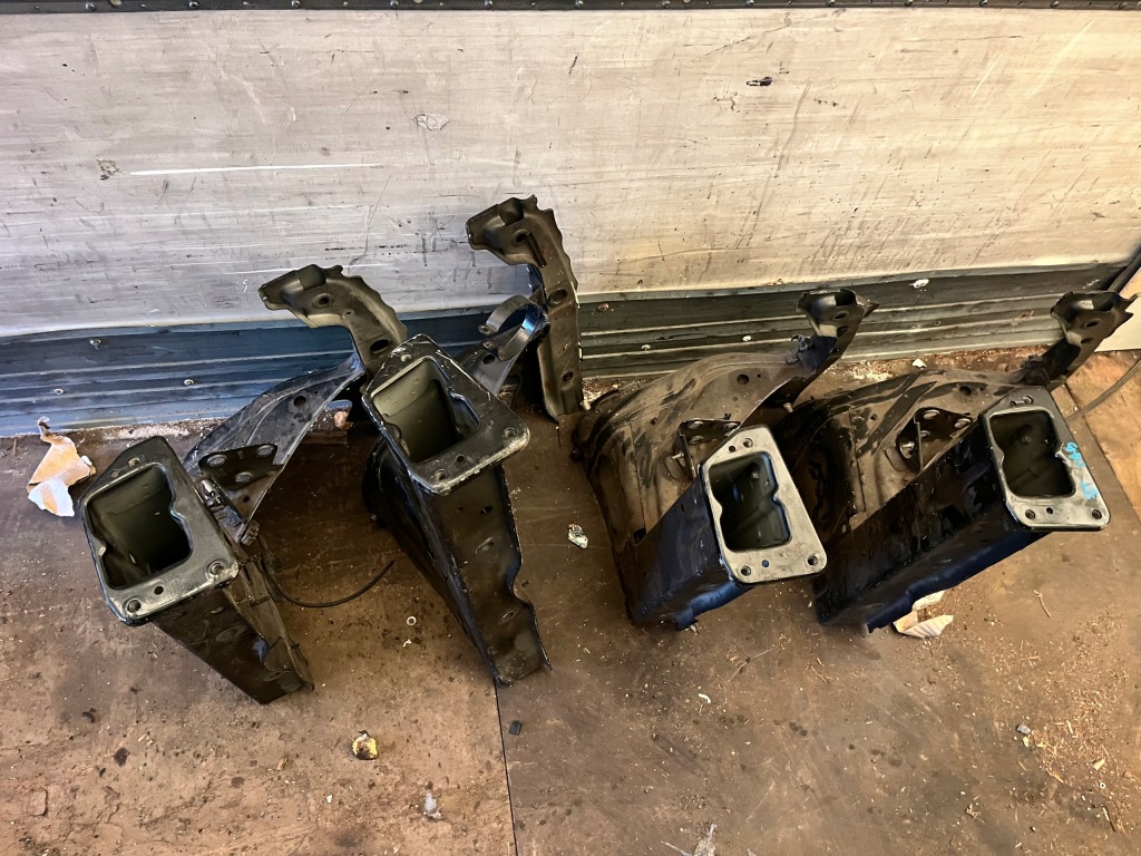 фото №1, Чверть чверть підкрилок лівий перед audi a4 b8 8k sedan avant передня ліва