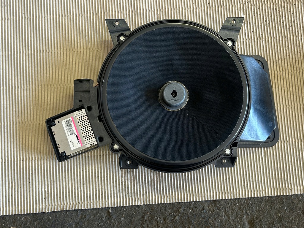 фото №12, Audi a8 d3 lift аудиосистема surround bose комплект 4e0910223q