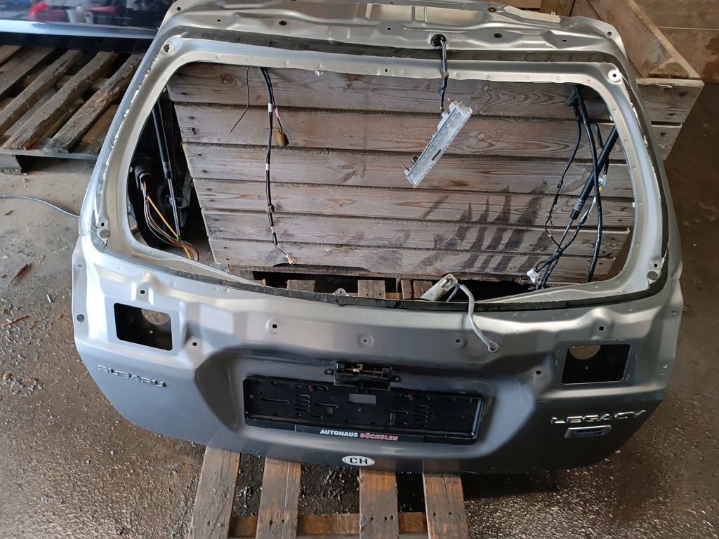 фото №1, Subaru legacy iv 4 outback kombi lift крышка багажника задняя