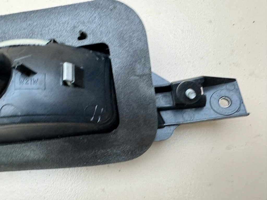 фото №11, Subaru legacy iv 4 kombi 03-09r лампа левый задняя левая задняя крышки