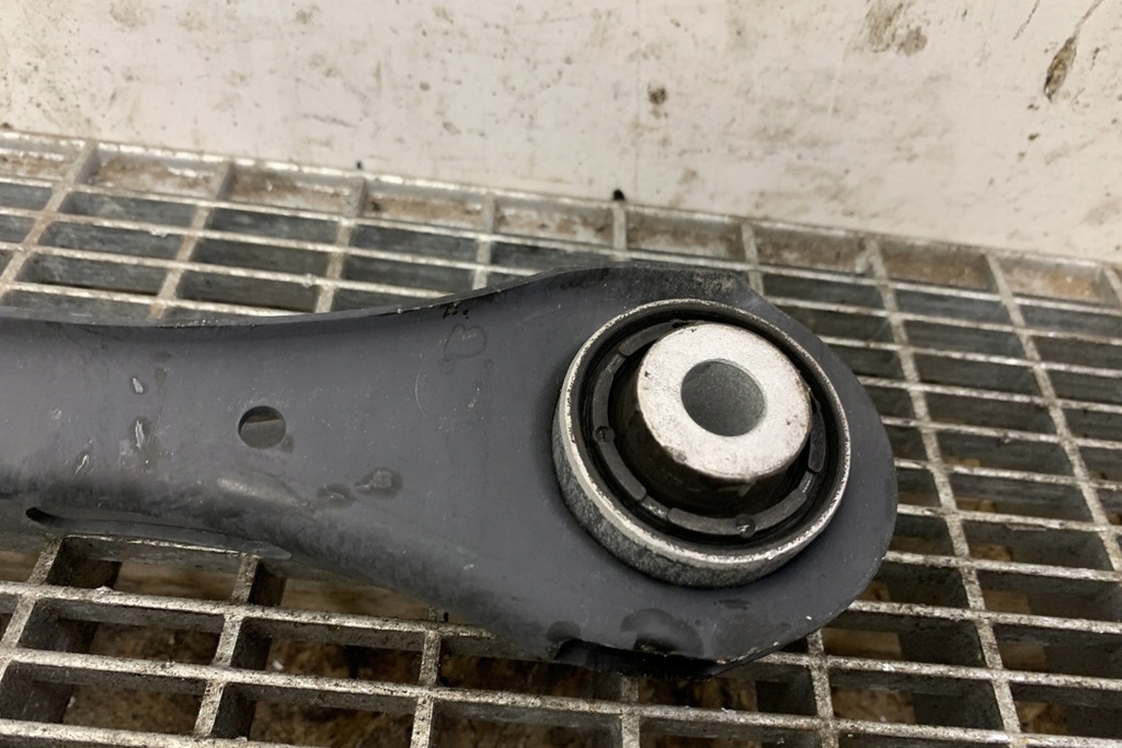 фото №6, Важіль задній правий chevrolet camaro 23343126 3.6l бензиновий 250kw 2018