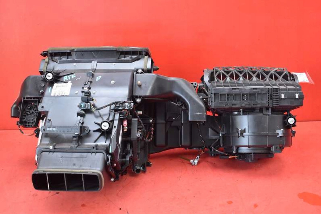 Корпус отопителя t1001617t mercedes ml w164 4.0 cdi 306 km 05-08 в Украине