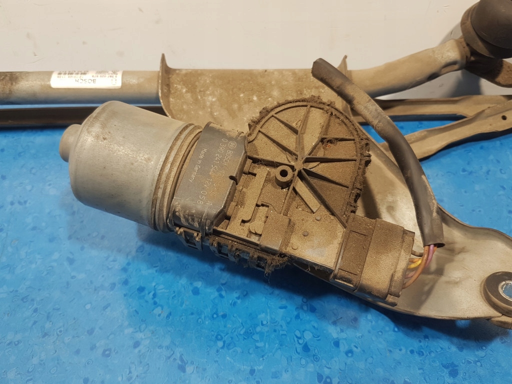 фото №5, Dacia sandero i механизм моторчик дворник перед 8200619512 k7m818