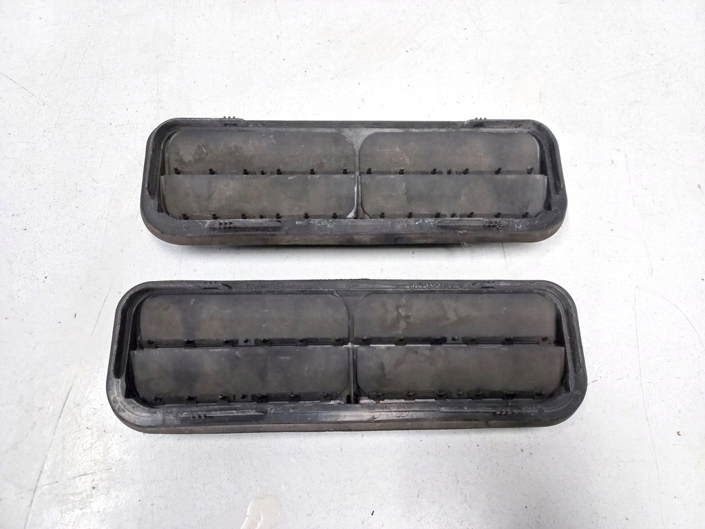 фото №1, Решётка вентиляции кузов mercedes w213