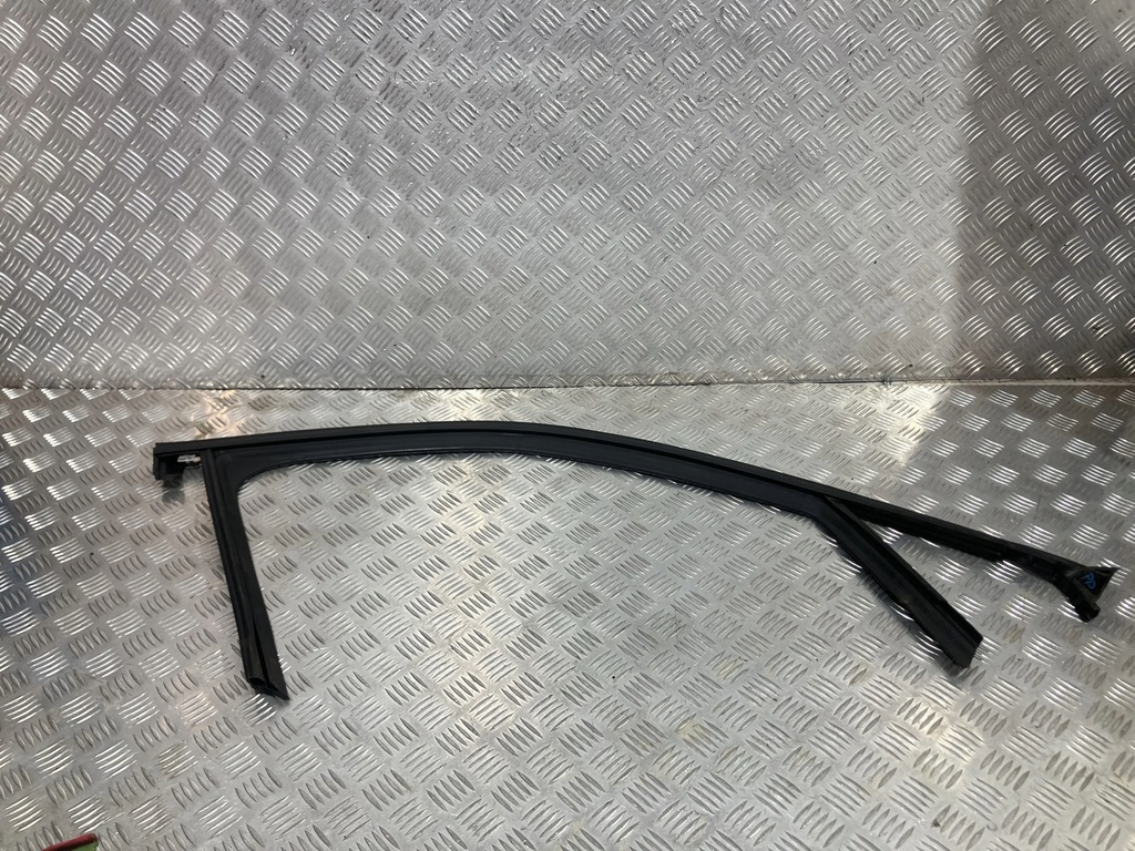 фото №1, Прокладка рамка стекло дверь правый перед opel mokka b ii 20-