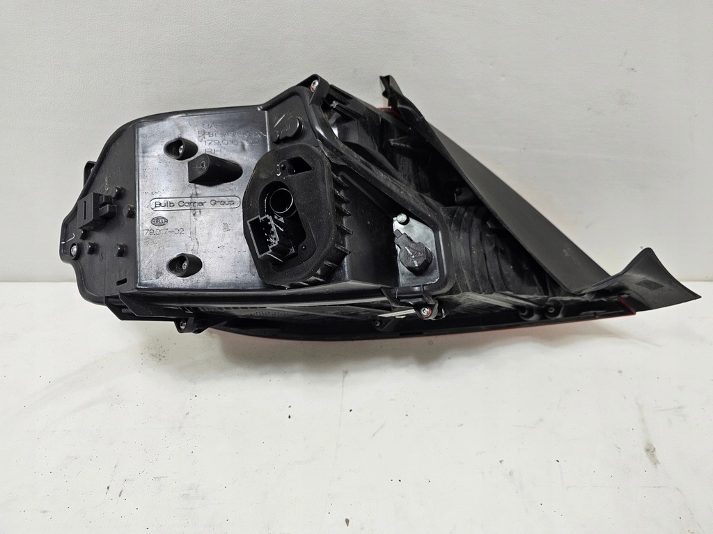 фото №9, Лампа права задня задня vw new beetle 5c3945095s