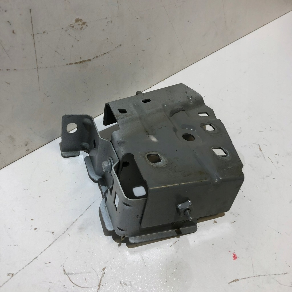 фото №7, Renault master iii iv праве кронштейн крила напрямна кронштейн 631429931r