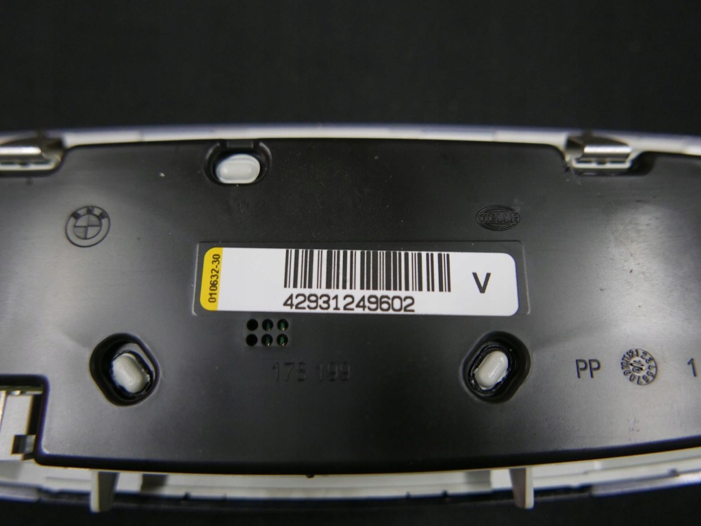 фото №7, Bmw f15 f16 f39 f48 освітлення лампа салону кабіни стельовий 6820169