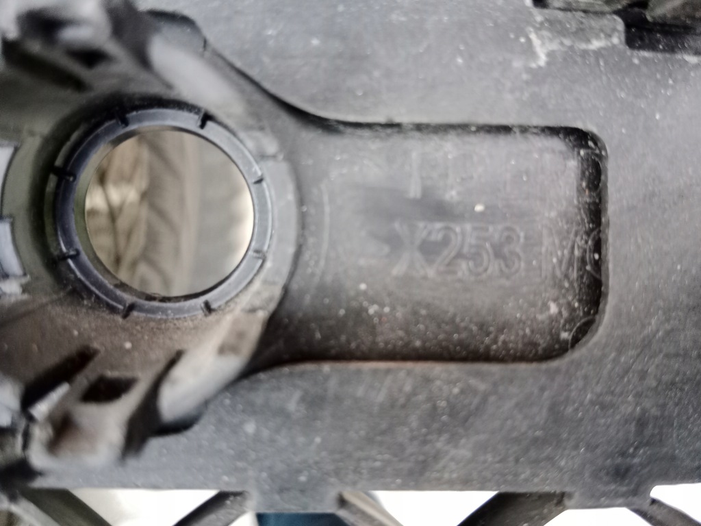 фото №6, Хром решётка средняя бампера mercedes glc lift x253 a2538859601