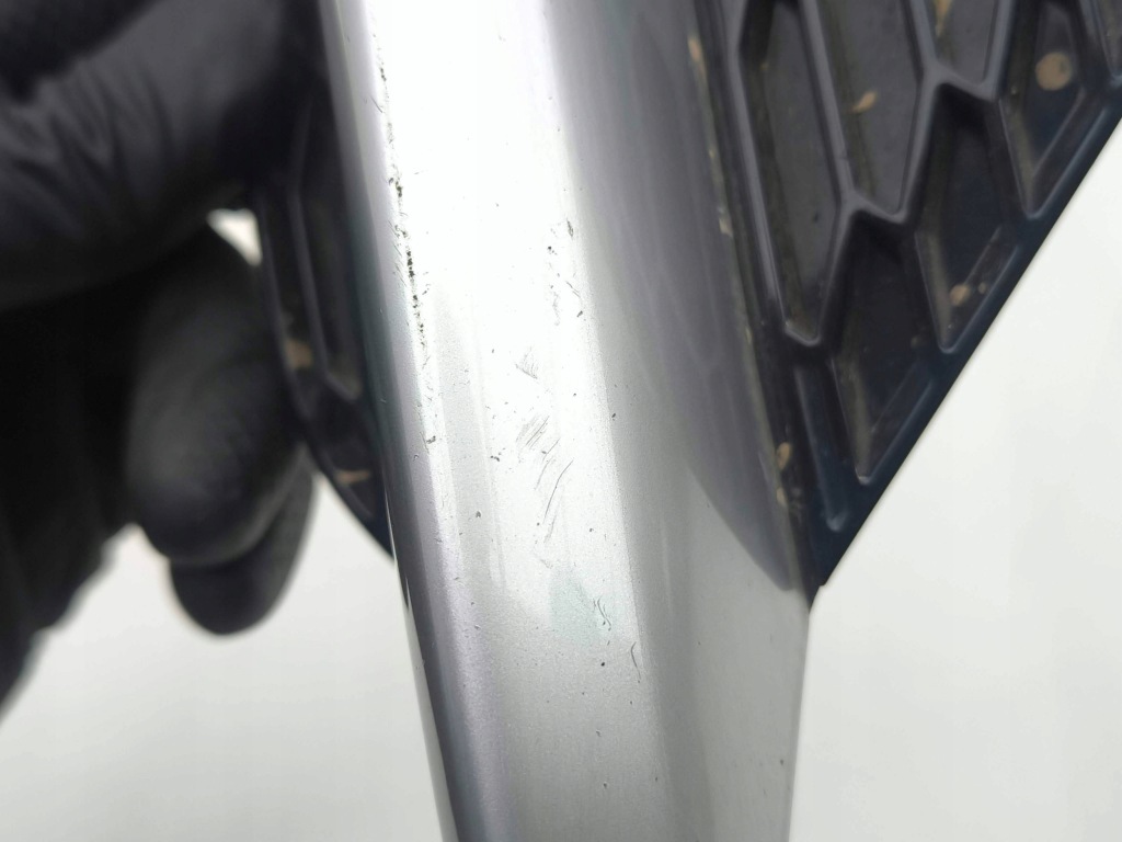 Nissan qashqai 2018 права сторона решітка нижня бампера передній Недорого