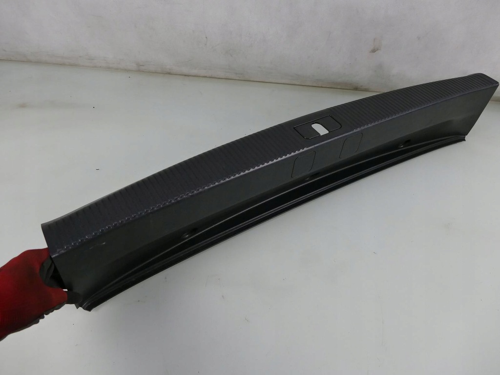 фото №1, Audi a8 d3 lift защита поперечина порог замка задняя