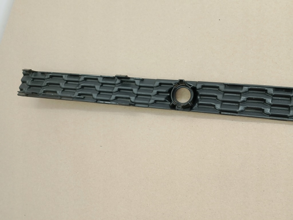 фото №7, Audi q8 2019- молдинг бампера задняя накладка накладка pdc чёрный сатиновая