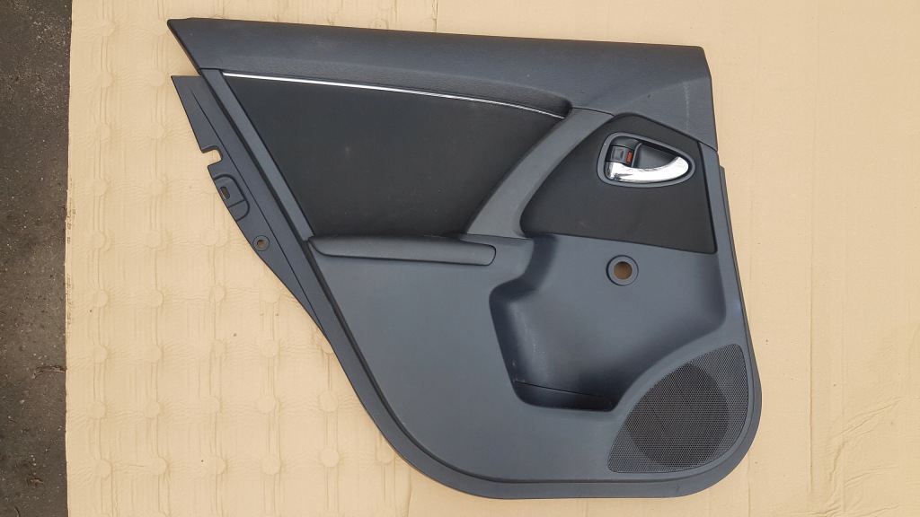 фото №1, Toyota avensis t27 09-14 обшивка лівий задня