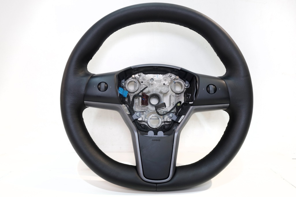 Купить Tesla model y руль мультифункция 1626599-00-b