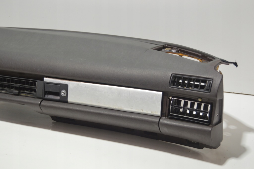 Панель  приборная панель mercedes w126 коричневый brasil braun Оригинал