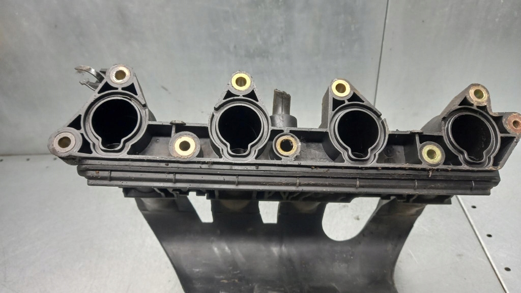 фото №9, Колектор впускний  mercedes benz a140 1w168 99r