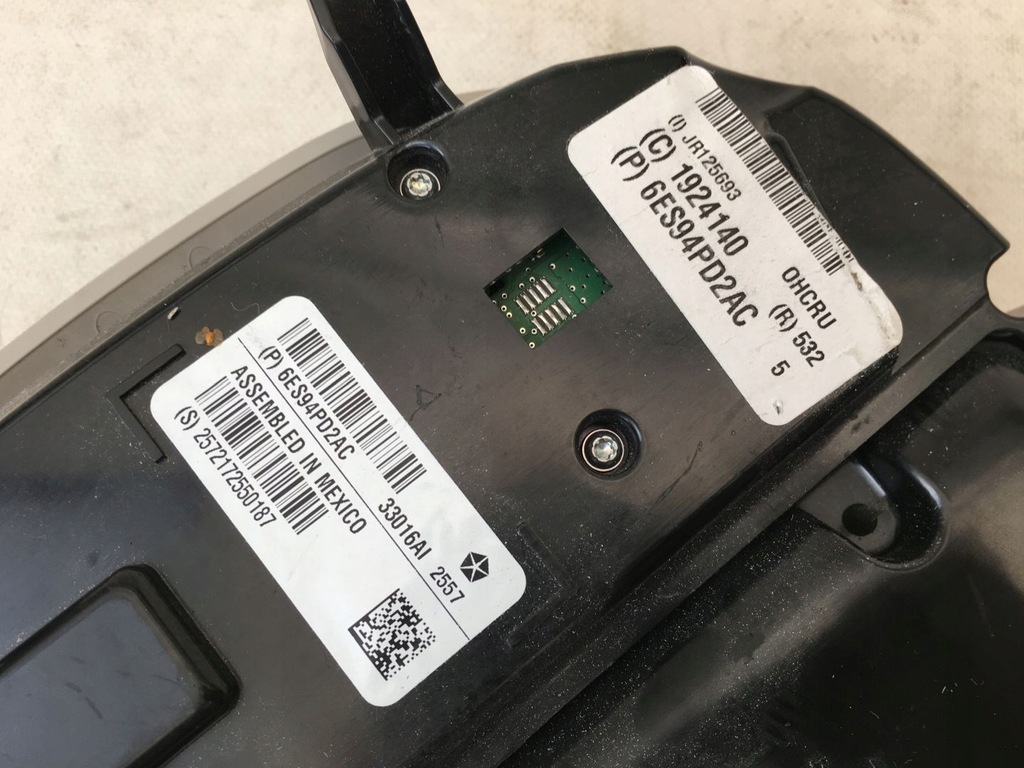 фото №6, Chrysler pacifica 17- лампа потолочный