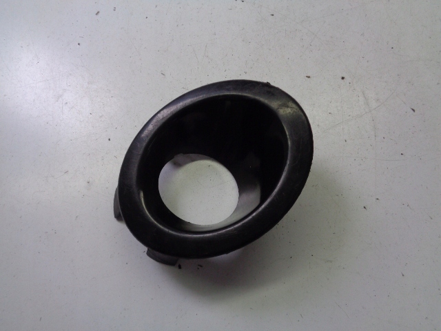 фото №1, Рамка решётка противотуманной фары правый перед land rover freelander ii