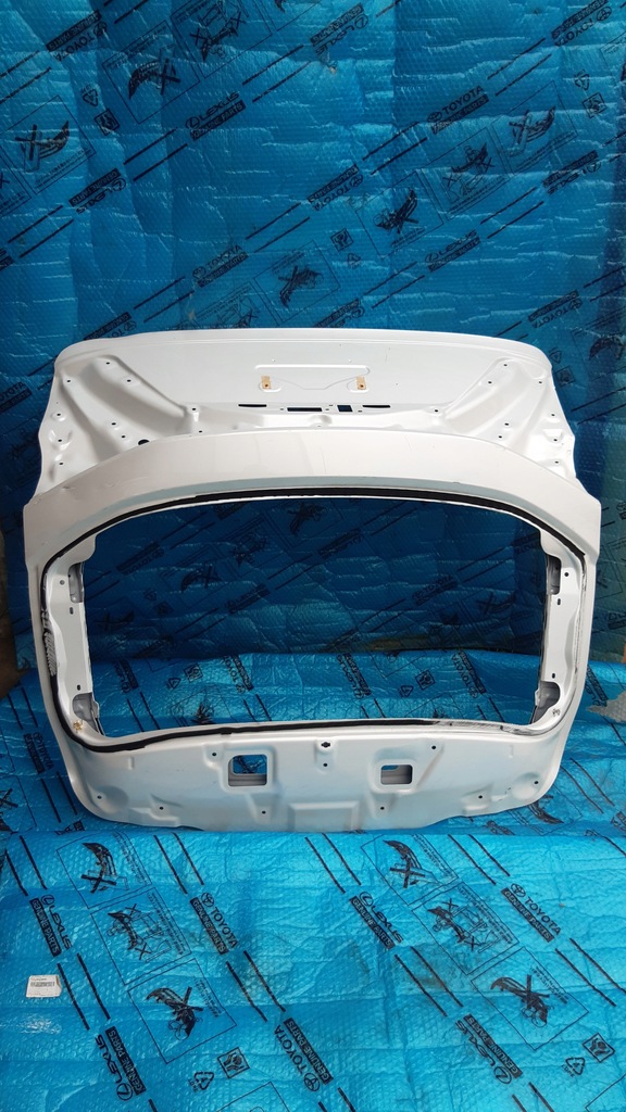 фото №1, Крышка багажника багажника toyota chr ch-r 070