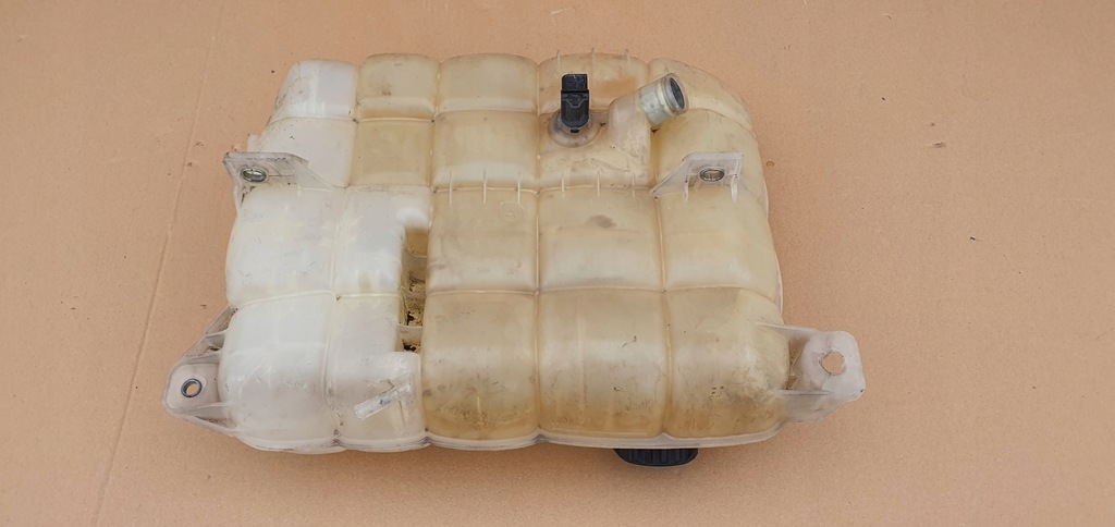 фото №5, Volvo fh4 бачок расширительный бак