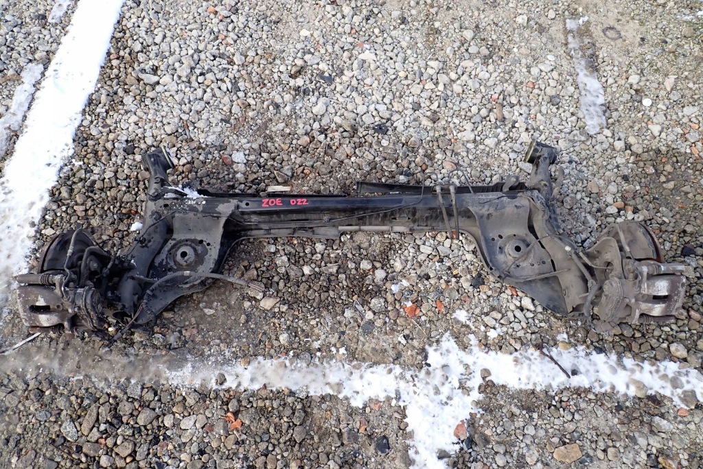 Купить Балка задняя renault zoe 2021