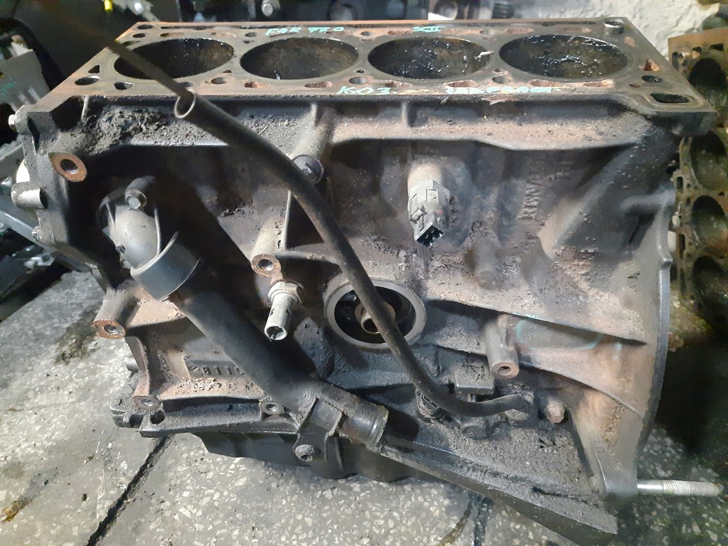 фото №1, Renault scenic ii 2.0 блок двигуна wał f4r770 dół