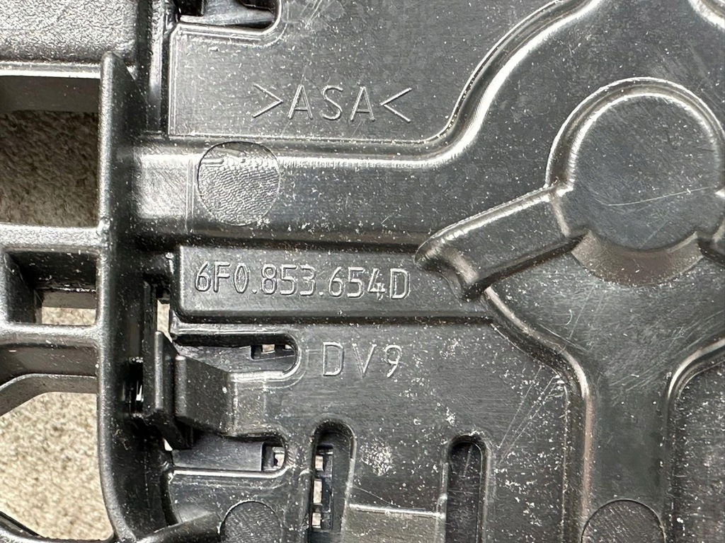 фото №12, Решётка радиатора seat ibiza v 17r- 6f0853654d