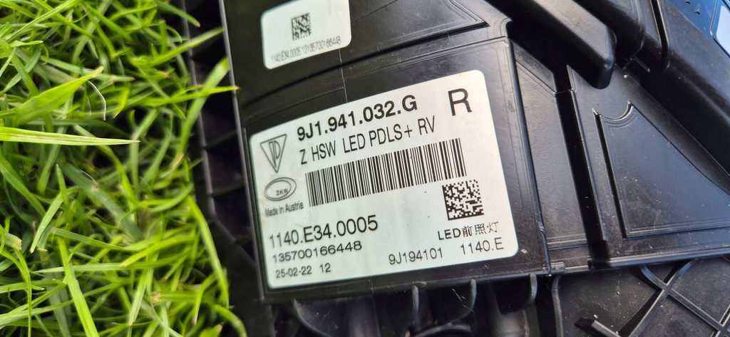 фото №16, Porsche taycan 9j1 19-23 лампа правый перед full led eu org