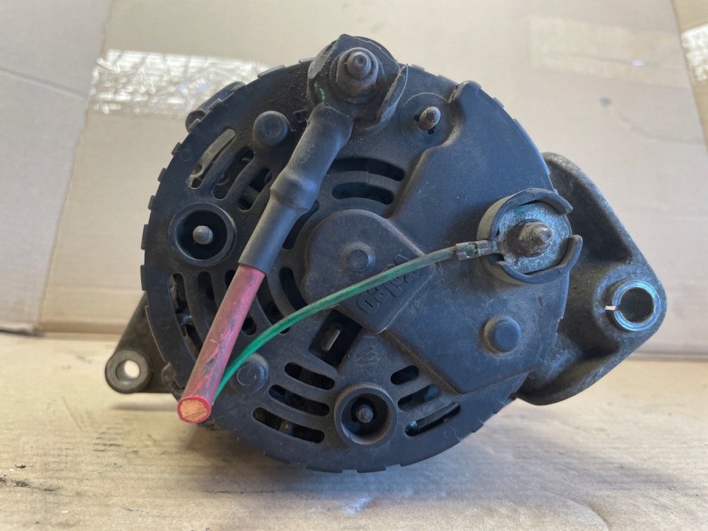 Renault laguna 1 2.0 генератор 2541981b 7700424582 Недорого