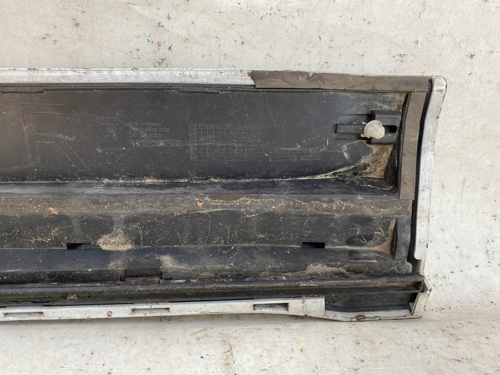 фото №9, Audi q5 8r s-line молдинг двері права задня 8r0853970b