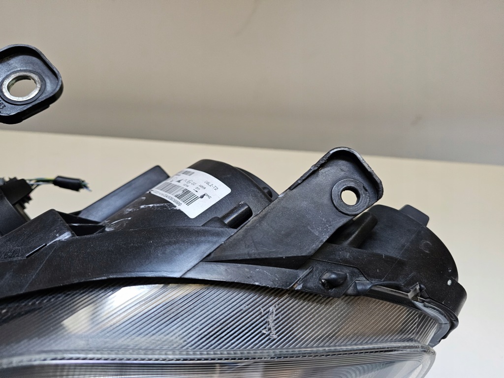 фото №9, Лампа левая передняя lancia delta led 00518763400