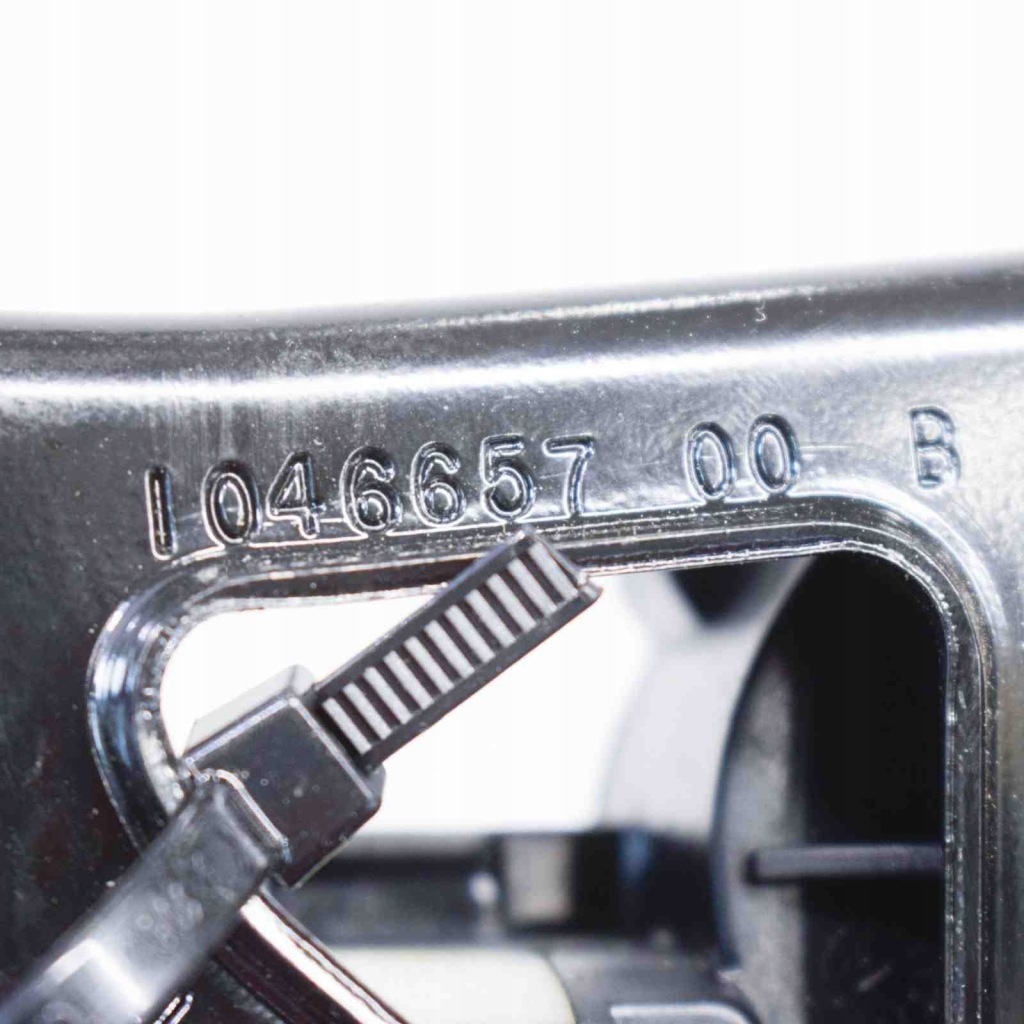 Інше модулі tesla model x 104665600b 10018026 568kw 2016 Ціна