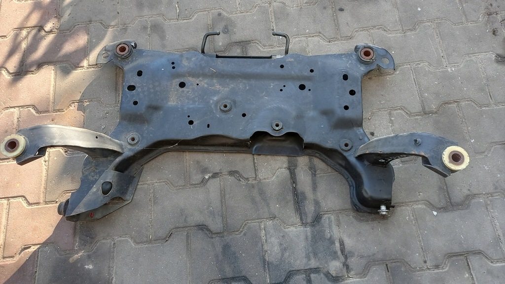 фото №1, Подрамник перед volvo v40 12-19r