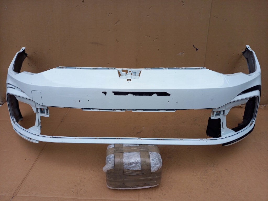 фото №1, Vw golf viii 8 r line бампер передний решётка оригинал!